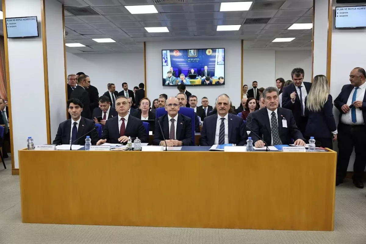 bakan simsek vergi ve harclardaki guncellemenin daha dusuk oranda yapilmasi gundemimizde jrl2NNKy.jpg