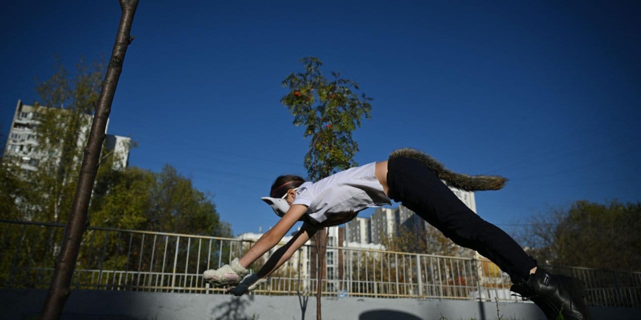 egzersiz kurallarini degistiren en cilgin trend bu akimin takipcileri bunun tum vucudu calistirdigini iddia ediyor c9gkiICC.jpg